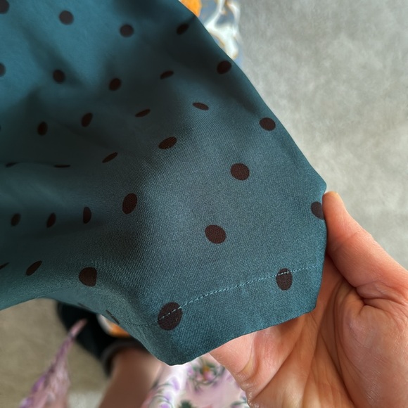 Old Navy Green Polka Dot Shift Dress - Picture 5 of 5